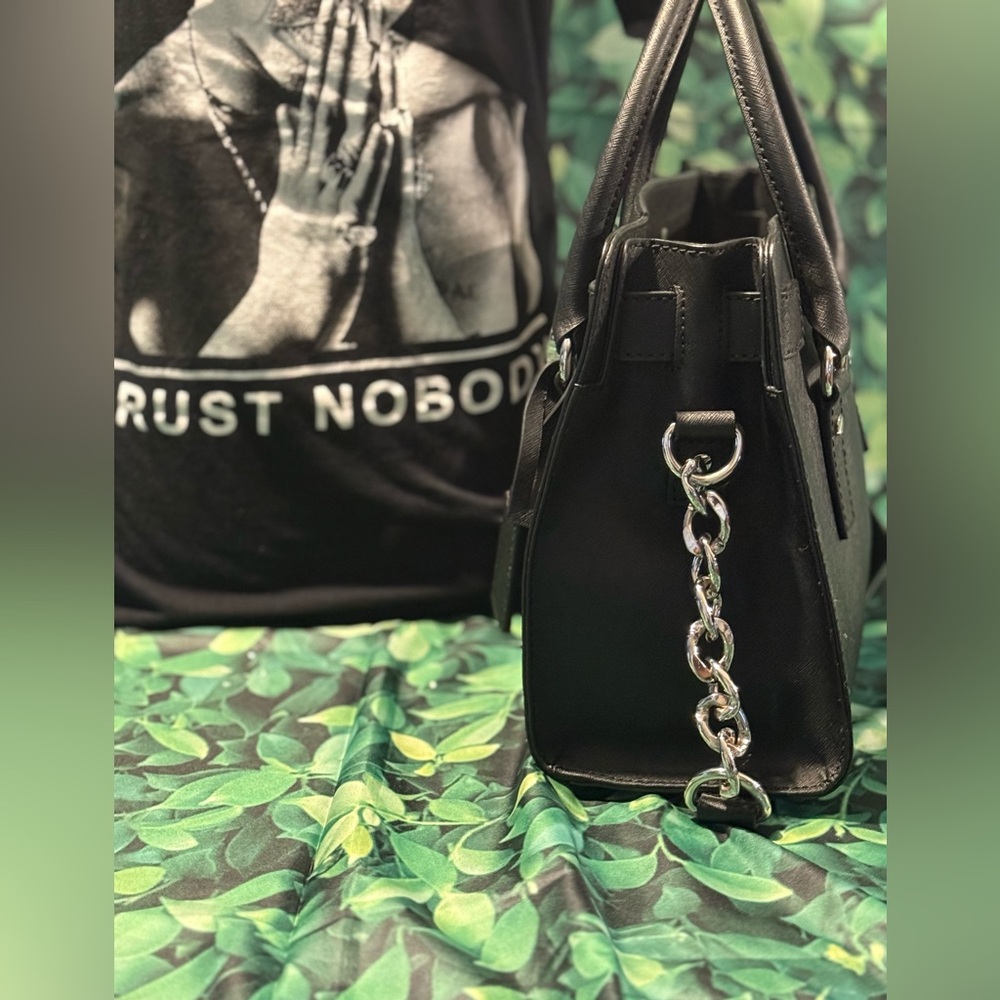 CLEARANCE: Michael Kors Medium Satchel W/ Tupac Small TShirt: TrustNobody Bundle - Picture 4 of 13